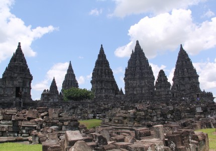 Prambanan Tour with Ramayana ballet