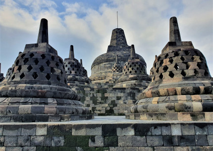 Semarang Port: Borobudur & Prambanan Temple Tours