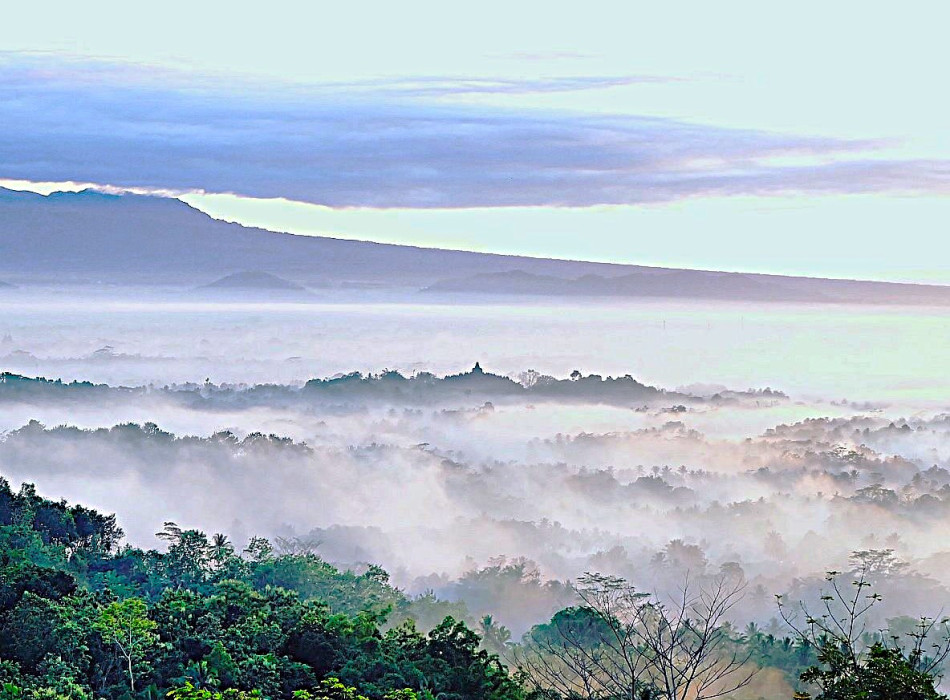 Sunrise, Borobudur & Merapi Jeep